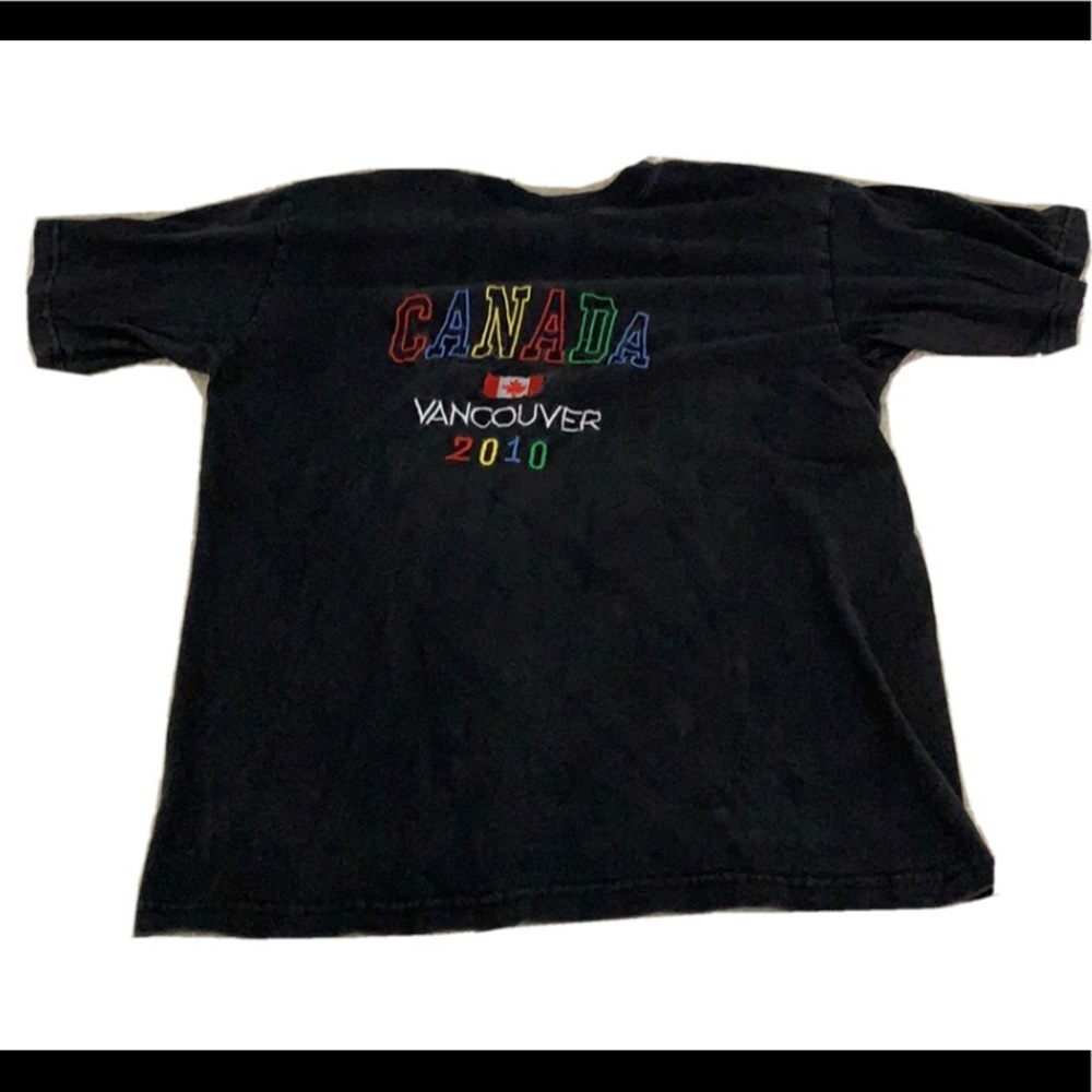 Vintage special Winter Olympics shirt from 2010